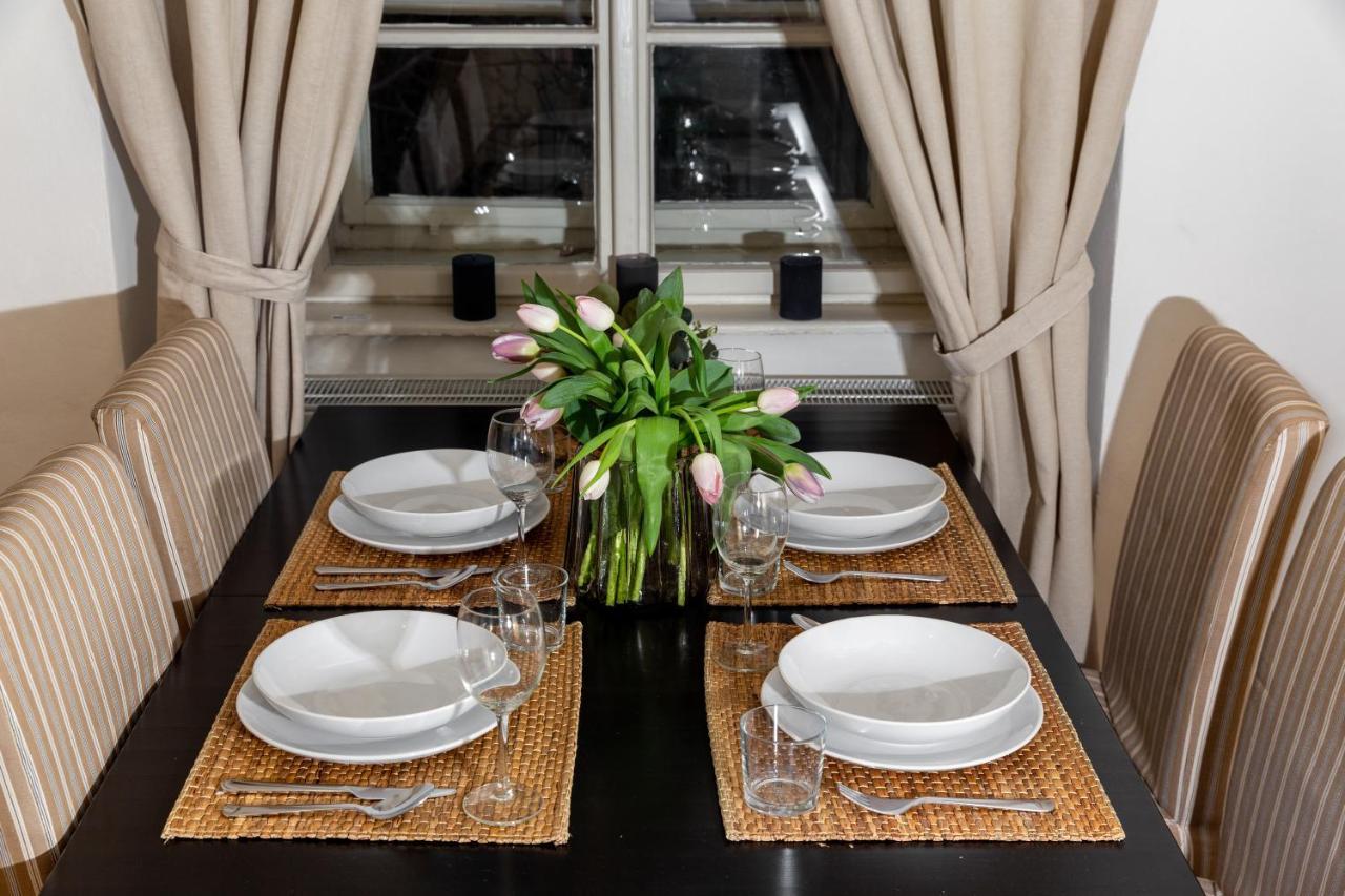 פראג Classy Apartments Charles Bridge מראה חיצוני תמונה